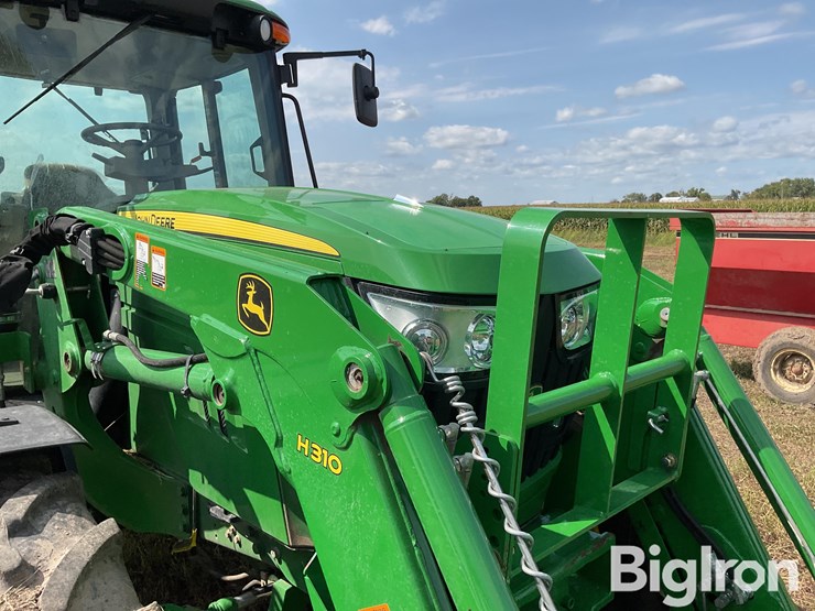 2015-john-deere-6125m-image-16