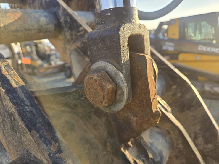 caterpillar-312-image-23