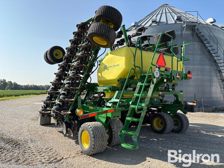 2022-john-deere-n542c-image-7