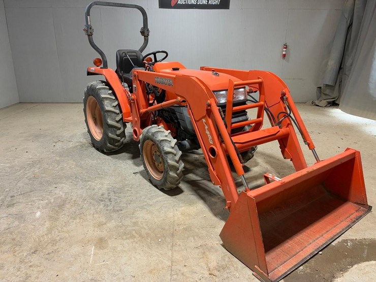 kubota-la463-image-8