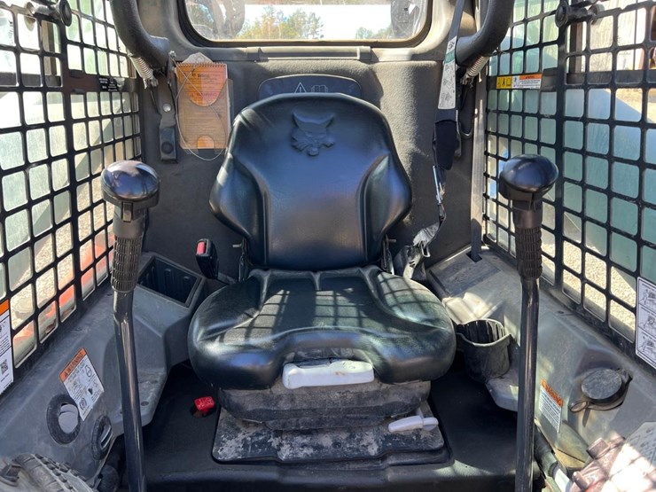 2019-bobcat-s650-image-16