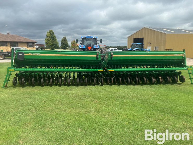2013-great-plains-2s2600hd-image-16