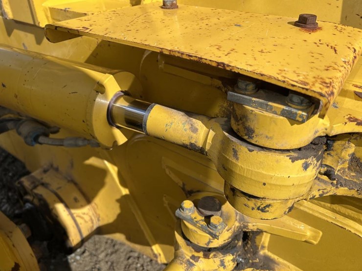 komatsu-d37-image-14