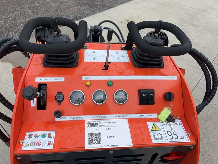 sdll10-mini-skid-loader-image-11