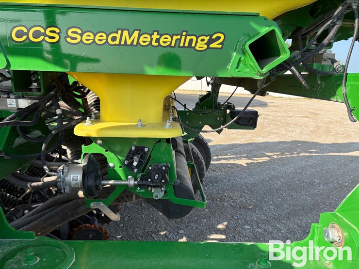2022-john-deere-n542c-image-18