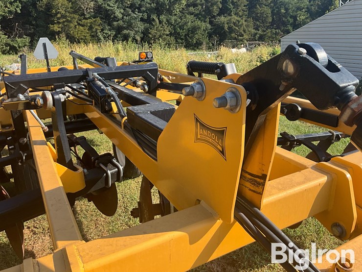2009-landoll-2325-image-17