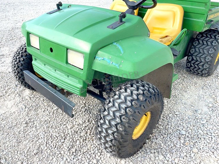 john-deere-gator-image-11