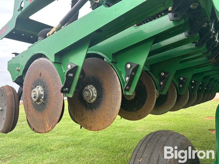 2013-great-plains-2s2600hd-image-18