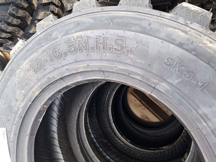 (4)-12-16.5-sks1-skid-loader-tires-image-2