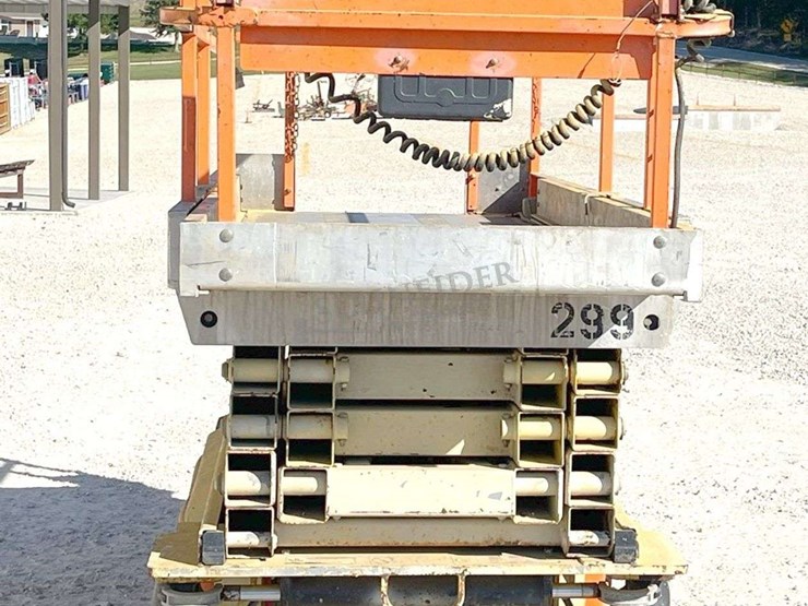 jlg-2646es-image-9