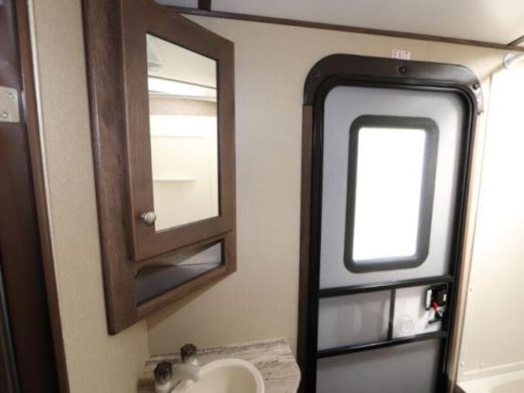 2015-dutchmen-aerolite-282dbhs-ae2-travel-trailer-image-34