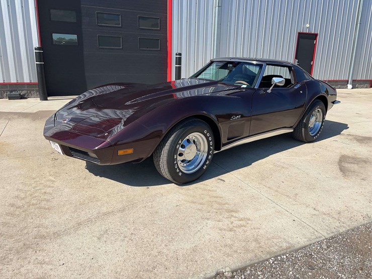 1973-chevrolet-corvette-image-1