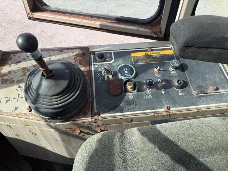 deere-544e-image-50
