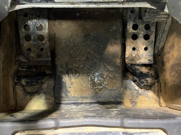 2019-bobcat-t870-image-37