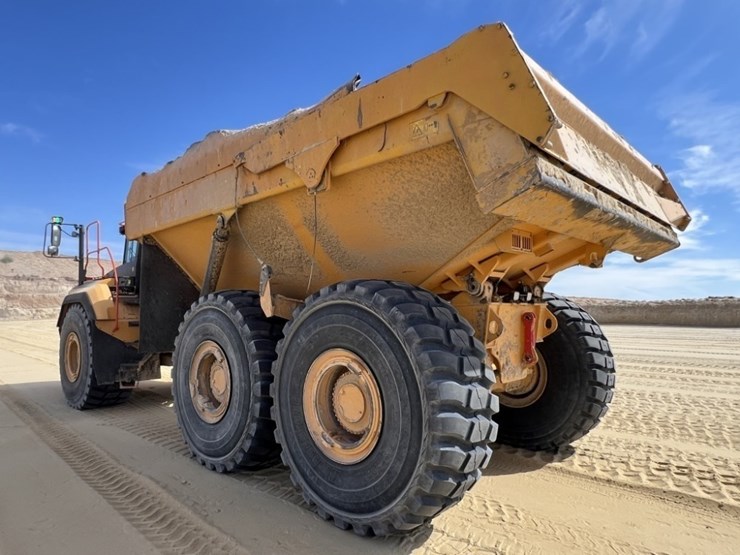 2020-volvo-a60h-image-3