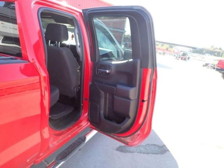 2022-chevrolet-silverado-1500-image-44
