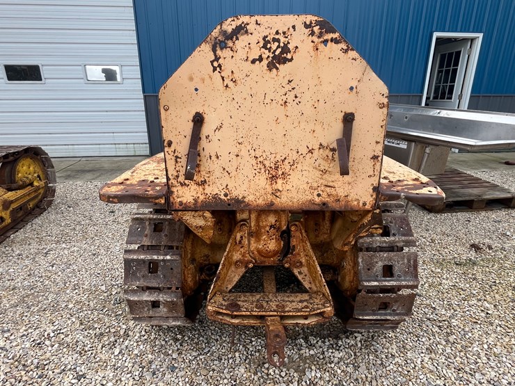 caterpillar-22-image-4