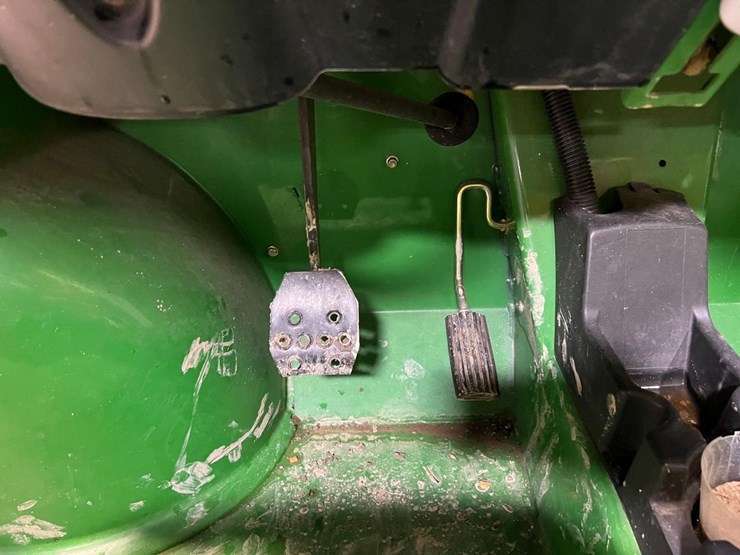 john-deere-gator-image-23