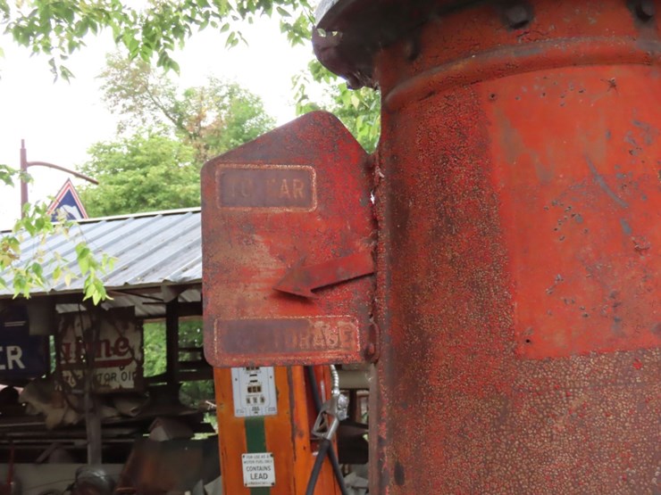 g&b-upright-visible-10-gallon-gas-pump-image-3