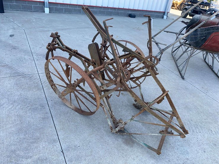 metal-horse-drawn-cultivator-image-3