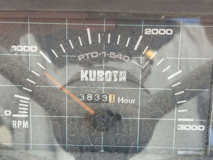 kubota-m4030-image-33