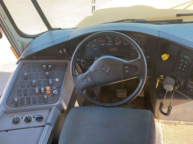 2007-ic-bus-pb105-school-bus-image-22