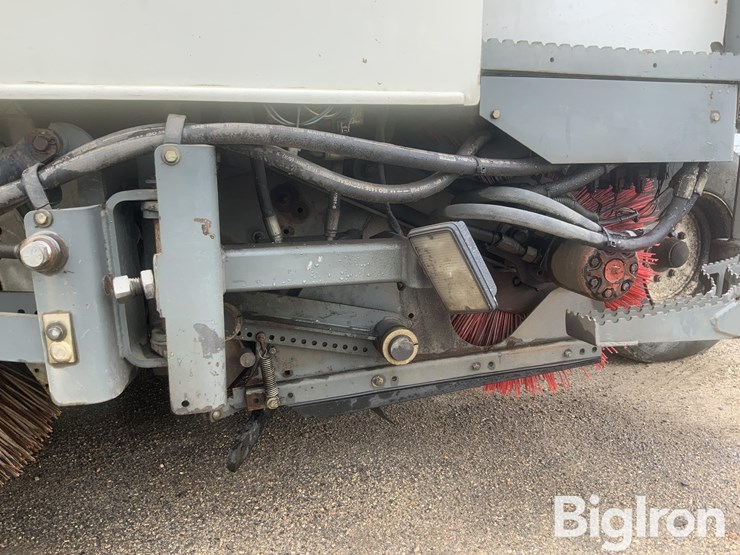 2008-elgin-pelican-s-image-10