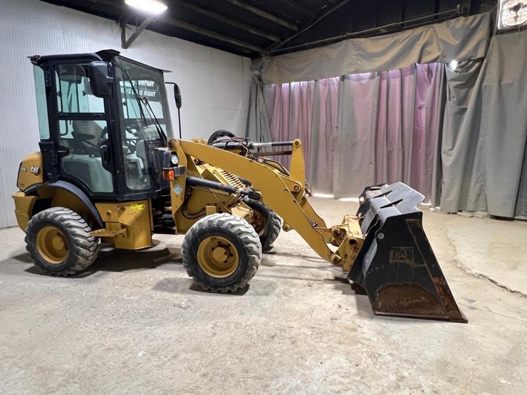 2021-caterpillar-903d-image-6