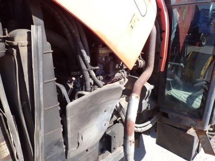 2016-kubota-m7040d-image-30