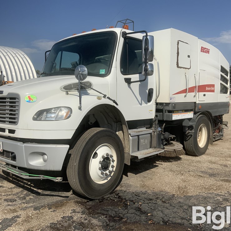 2015 ELGIN BROOM BEAR