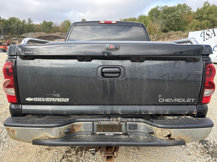 2005-chevrolet-silverado-1500-image-4