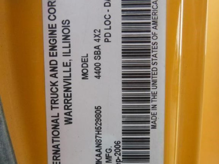 2007-international-durastar-4400-image-33