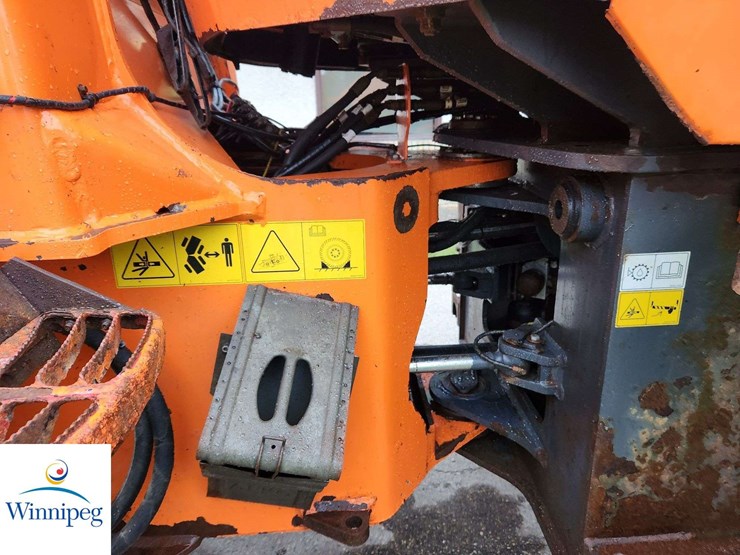 2015-doosan-dl220-image-22
