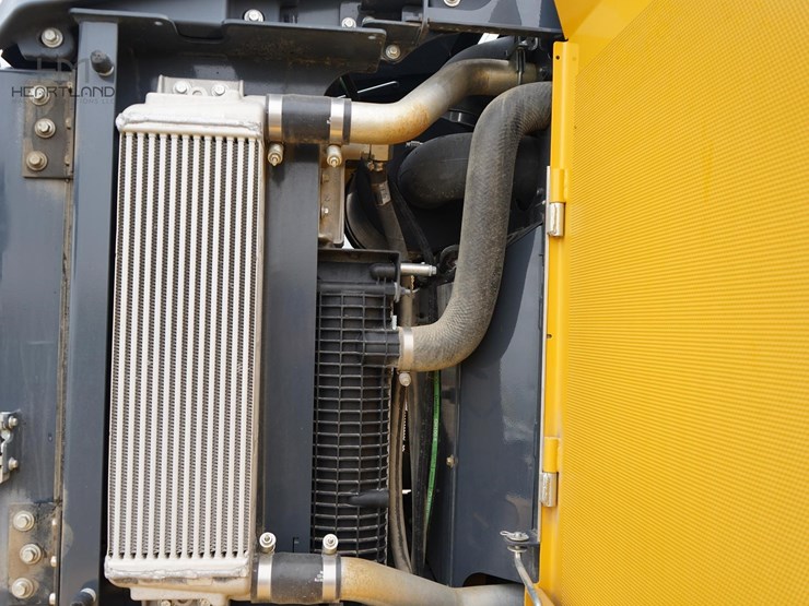 2024-deere-544-image-25