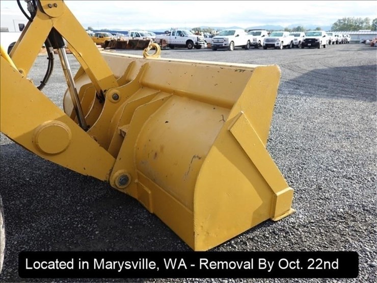 2014-caterpillar-420f-image-8