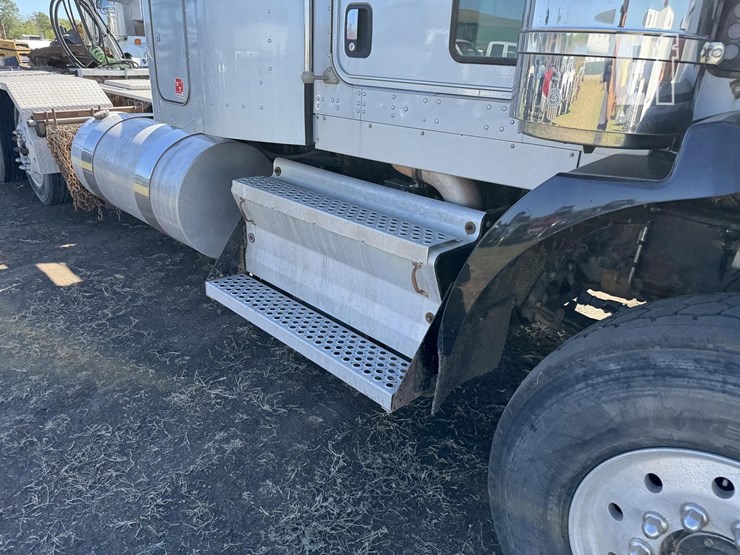 2009-kenworth-t800-image-47