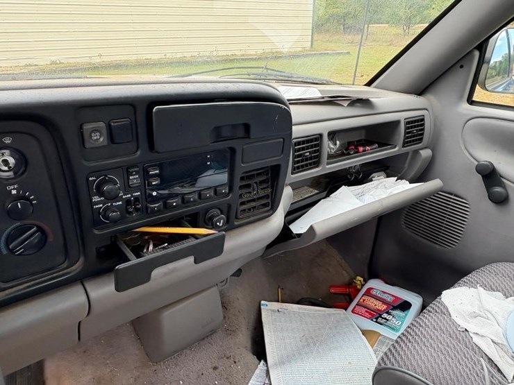 1995-dodge-ram-1500-image-12