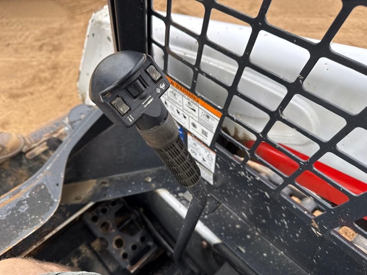 2018-bobcat-t550-image-24