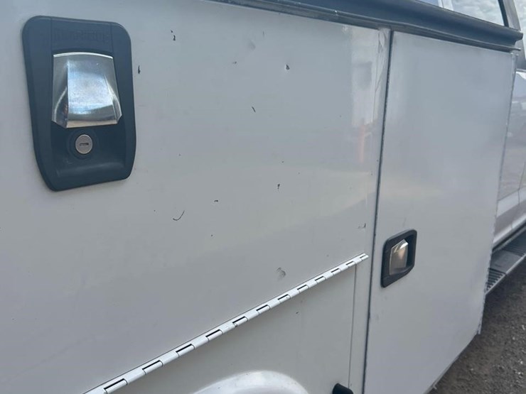 2019-ford-f350-xl-image-17
