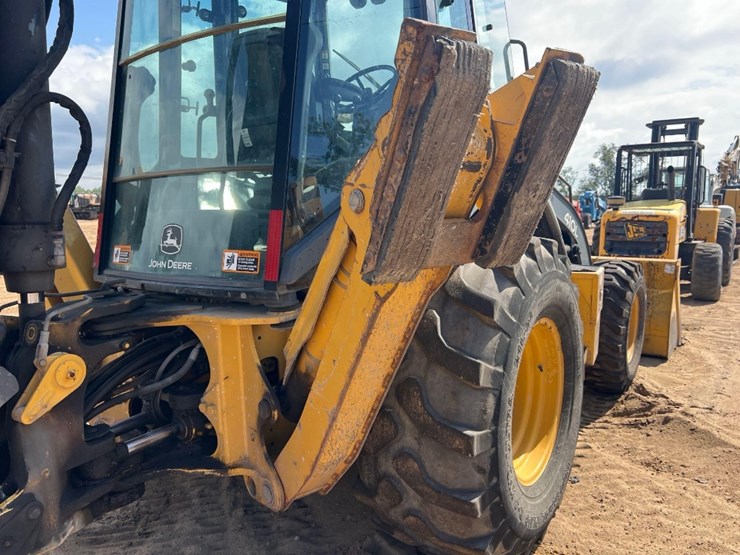 2018-deere-410l-image-23