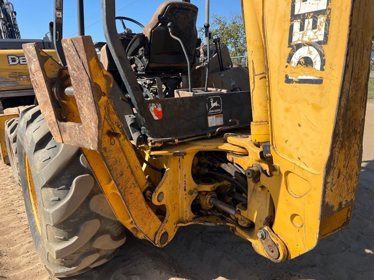 2000-deere-310se-image-25