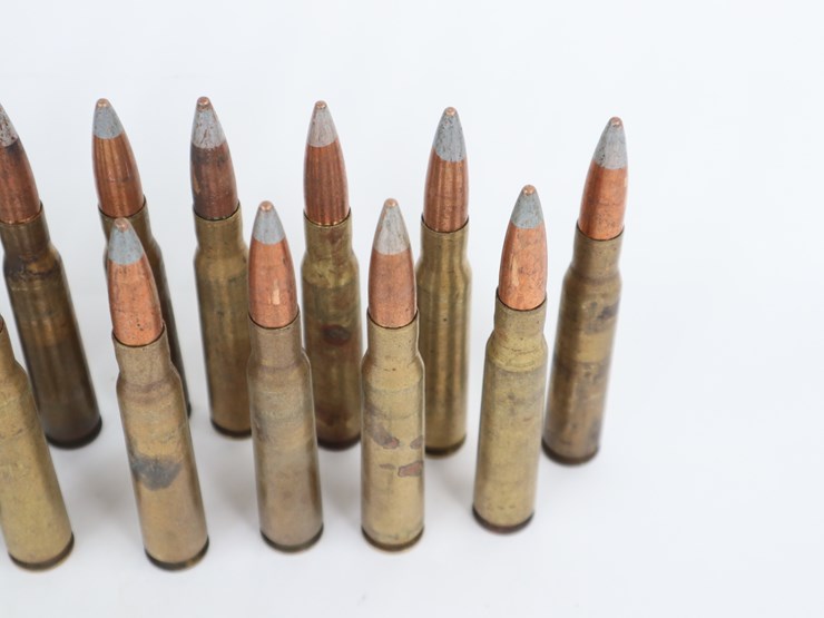 #42-•-#4061-•-(17rds)-50-cal-bmg-silver-tip-cartridges-image-4