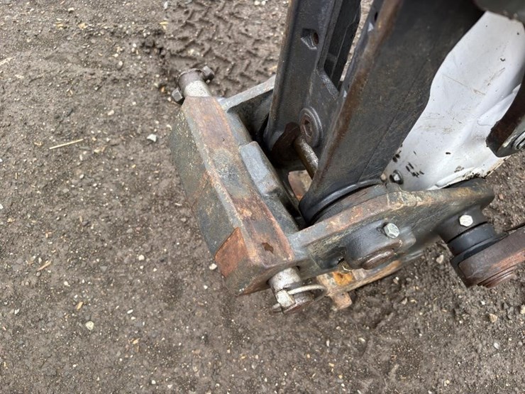 2019-bobcat-e32i-image-13