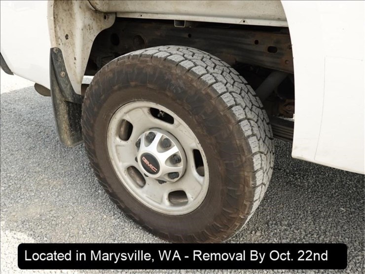 2011-gmc-2500-image-22