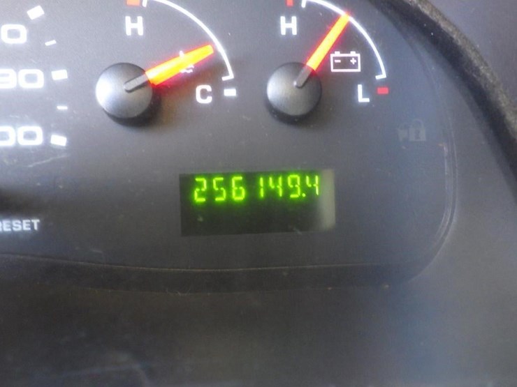 2008-ford-cargo-image-14