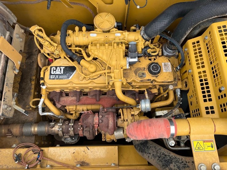 2017-caterpillar-330fl-image-35