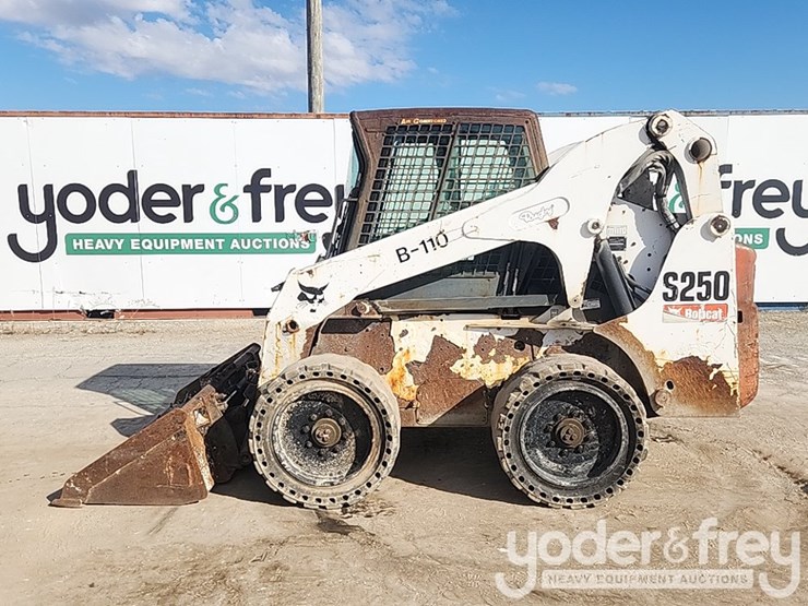 2008-bobcat-s250-image-2