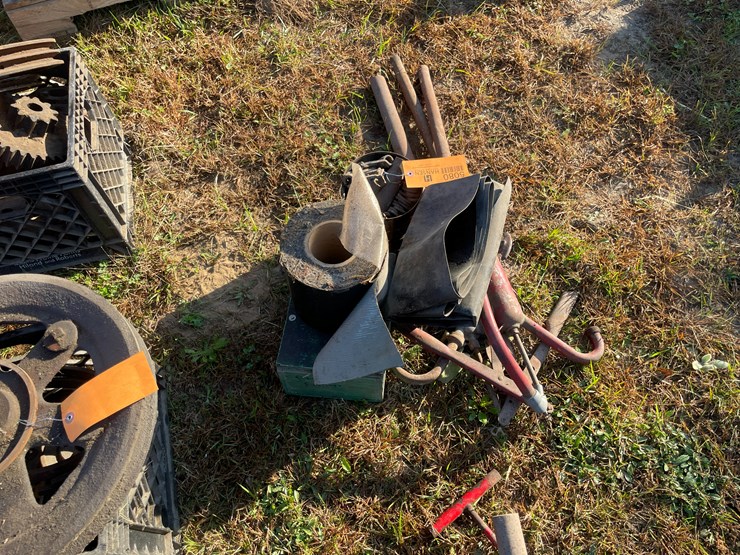 #5080-•-(3)-barrel-pumps-and-more-image-3