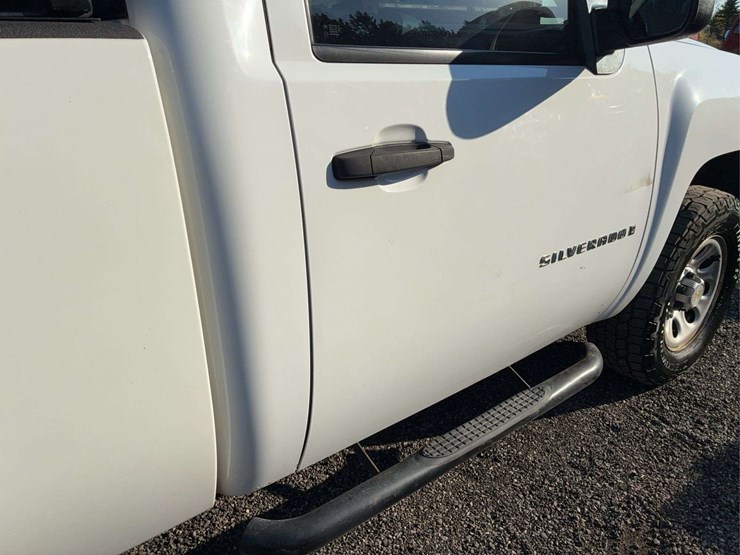 2008-chevrolet-silverado-image-16