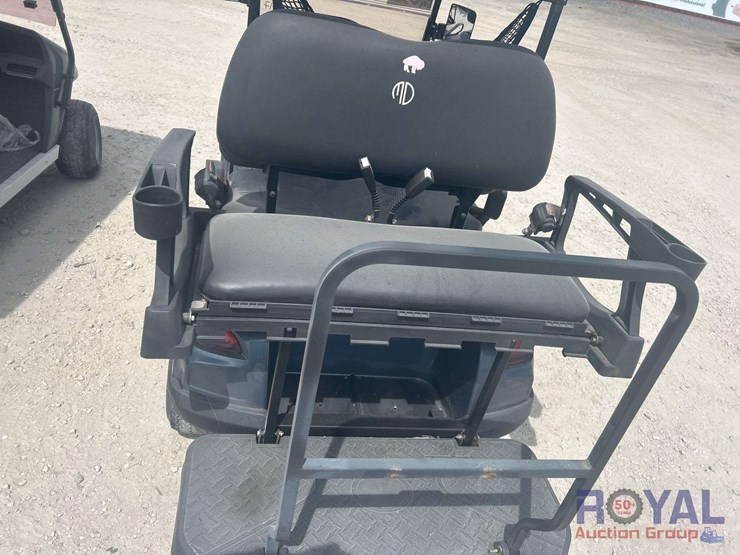 md-electric-golf-cart-with-battery-charger-image-5